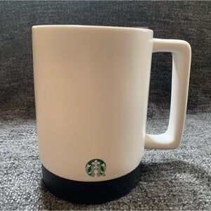 Starbucks 2023 White Ceramic Mug  w/Rubber Bottom & Black Lid 14 oz Coffee Tea